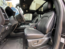 Cargar imagen en el visor de la galería, Ford Expedition Limited Modelo 2021
