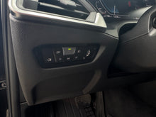 Cargar imagen en el visor de la galería, BMW 330e Modelo 2021
