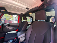 Cargar imagen en el visor de la galería, Jeep Wrangler Sport Modelo 2014
