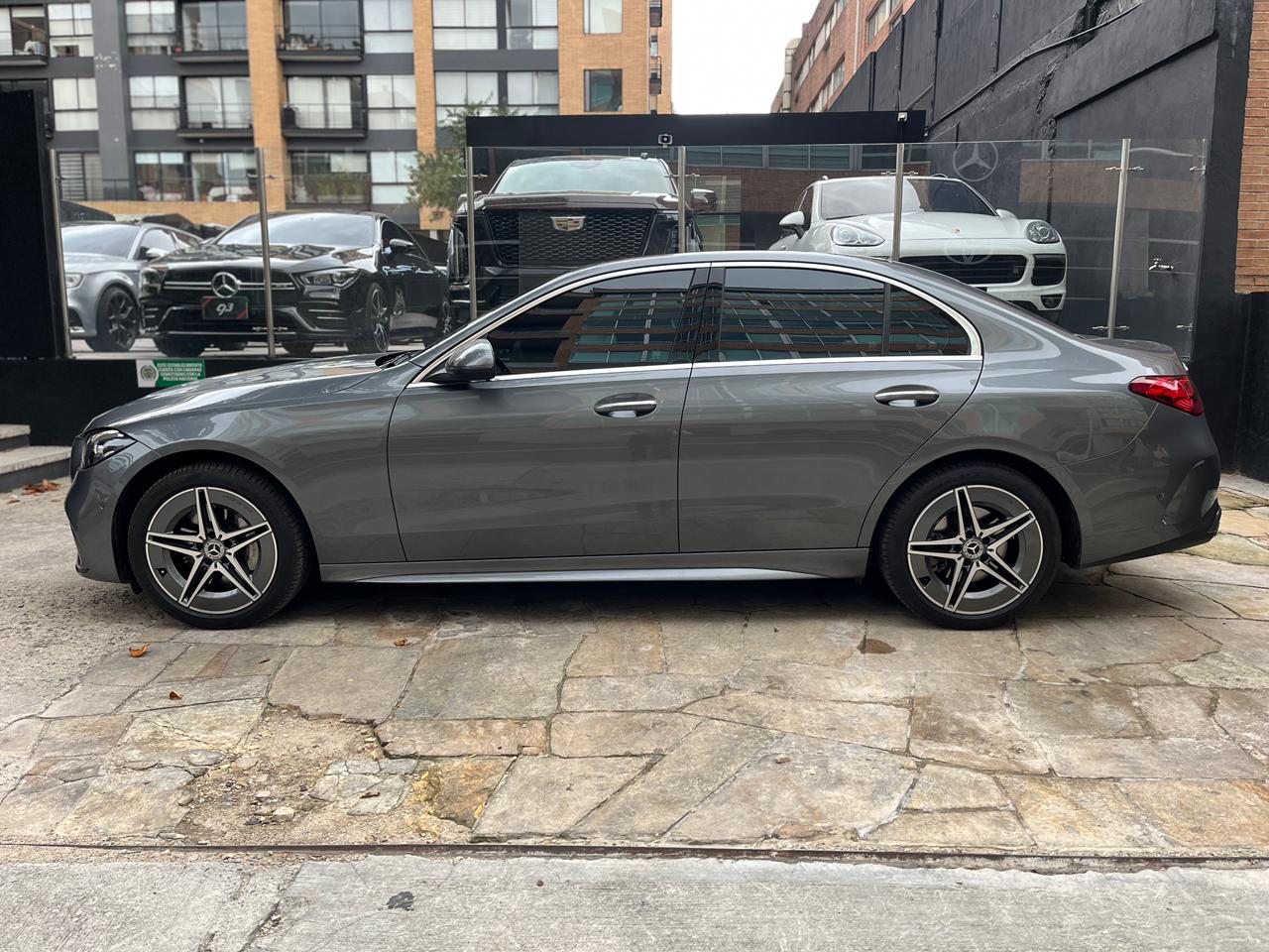 Mercedes Benz C200 Modelo 2025