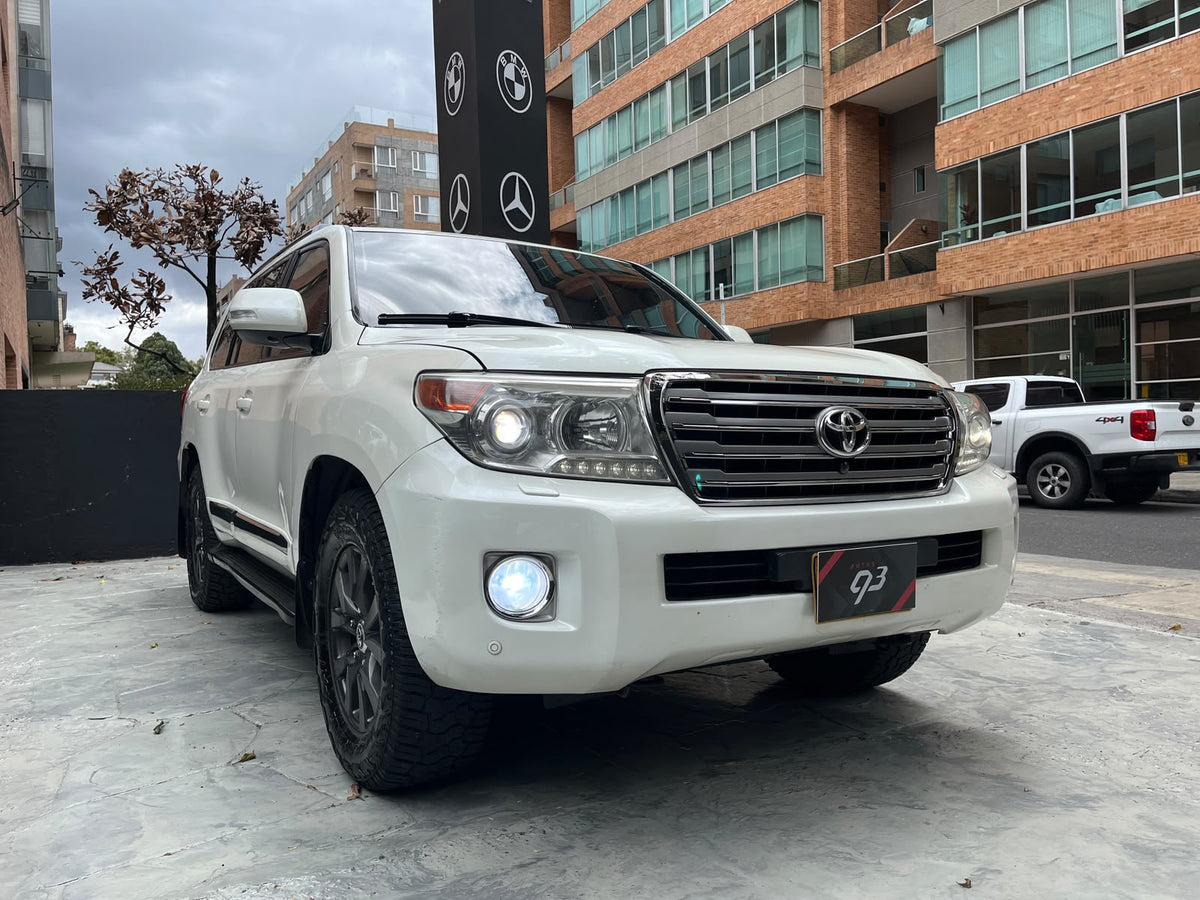 Toyota Land Cruiser 200 Modelo 2013 Blindada