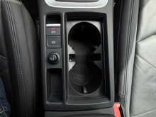 Cargar imagen en el visor de la galería, Audi Q3 35TFSI Ambition Modelo 2020
