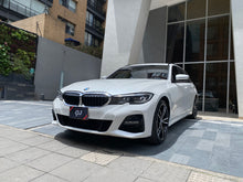 Cargar imagen en el visor de la galería, BMW 330I Paquete M Modelo 2022
