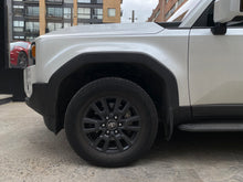 Cargar imagen en el visor de la galería, Toyota Land Cruiser Prado TXL Modelo 2025
