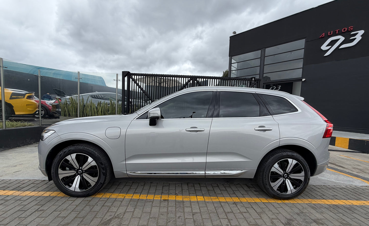 Volvo XC-60 T8 AWD Modelo 2024