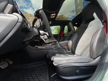 Cargar imagen en el visor de la galería, Mercedes-Benz AMG A45S 4MATIC
