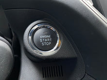 Cargar imagen en el visor de la galería, Subaru WRX Base 6MT Modelo 2022
