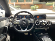 Cargar imagen en el visor de la galería, Mercedes-Benz CLA 180 Modelo 2020
