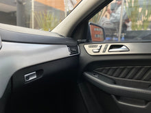 Cargar imagen en el visor de la galería, Mercedes-Benz GLE 350D 4MATIC Modelo 2019
