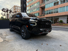 Cargar imagen en el visor de la galería, Chevrolet Tahoe Z71 Blindada Modelo 2023
