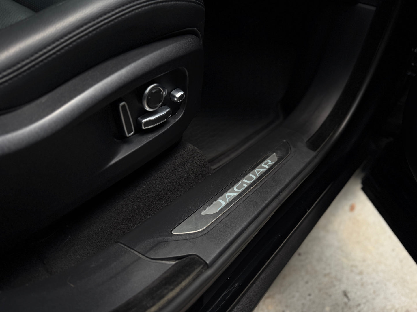 Jaguar F-Pace P400 MHEV Modelo 2021 - Autos 93