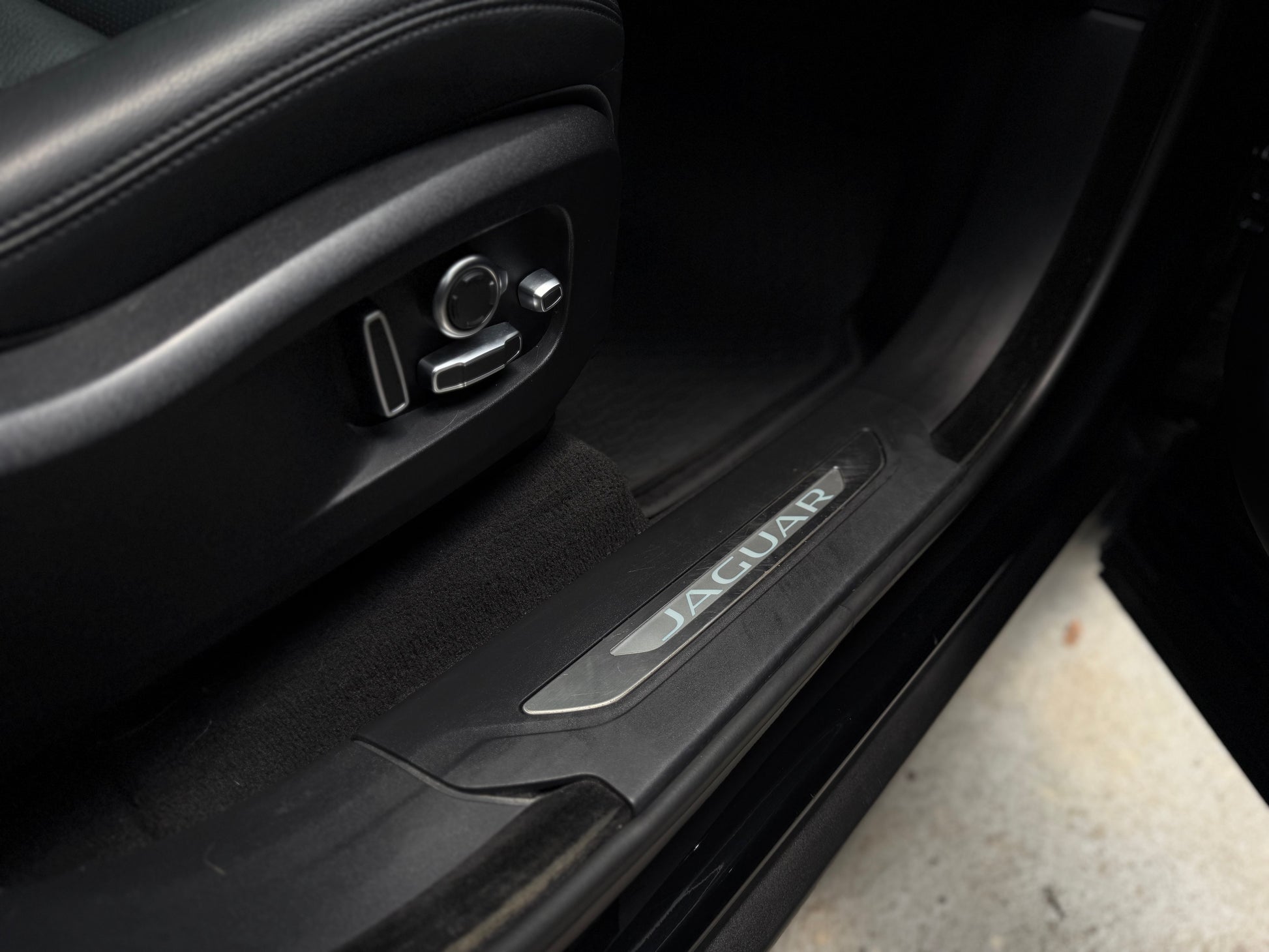Jaguar F-Pace P400 MHEV Modelo 2021 - Autos 93