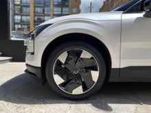 Cargar imagen en el visor de la galería, Volvo EX30 Recharge Plus Modelo 2024
