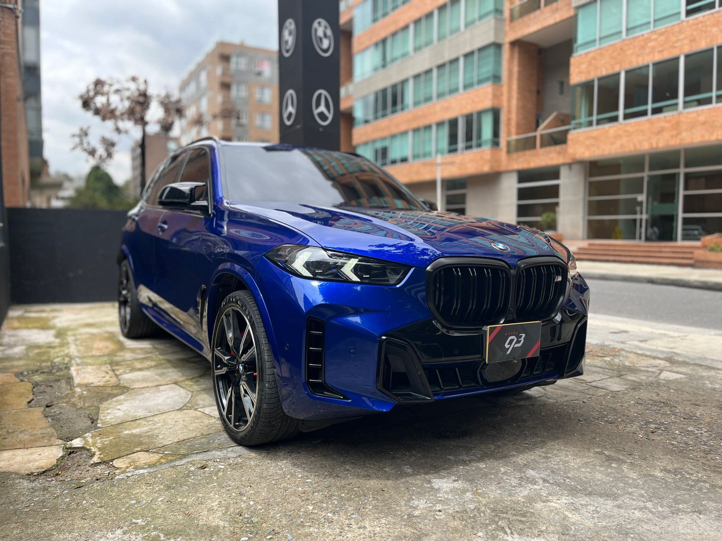 BMW X5 M60i xDrive Modelo 2024 - Autos 93
