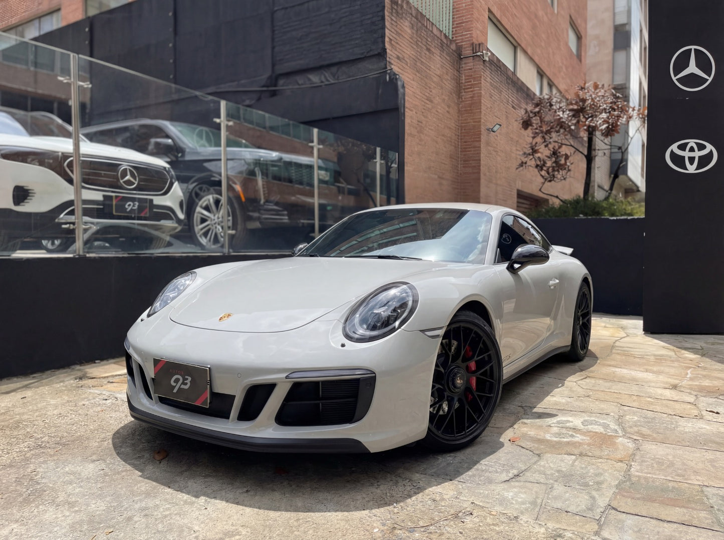 Porsche 911 GTS Coupé Modelo 2018 - Autos 93