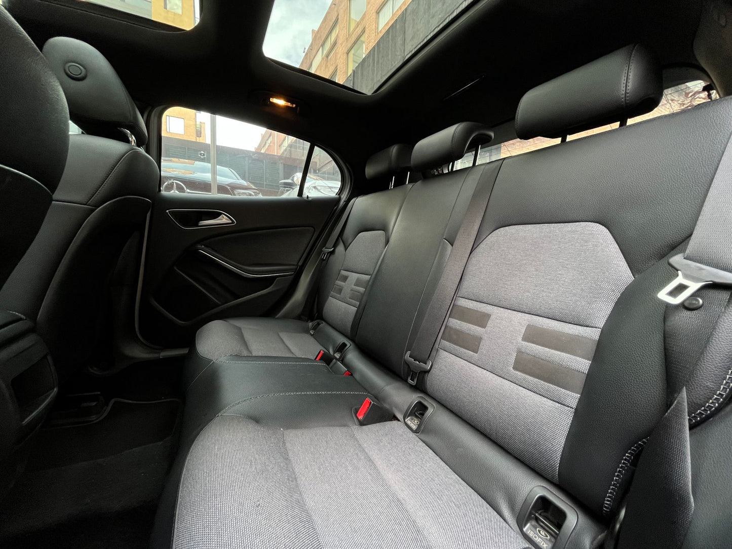 Mercedes Benz GLA200 Modelo 2017