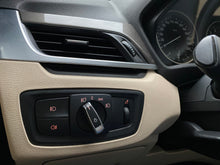 Cargar imagen en el visor de la galería, BMW X1 sDrive20I Modelo 2018
