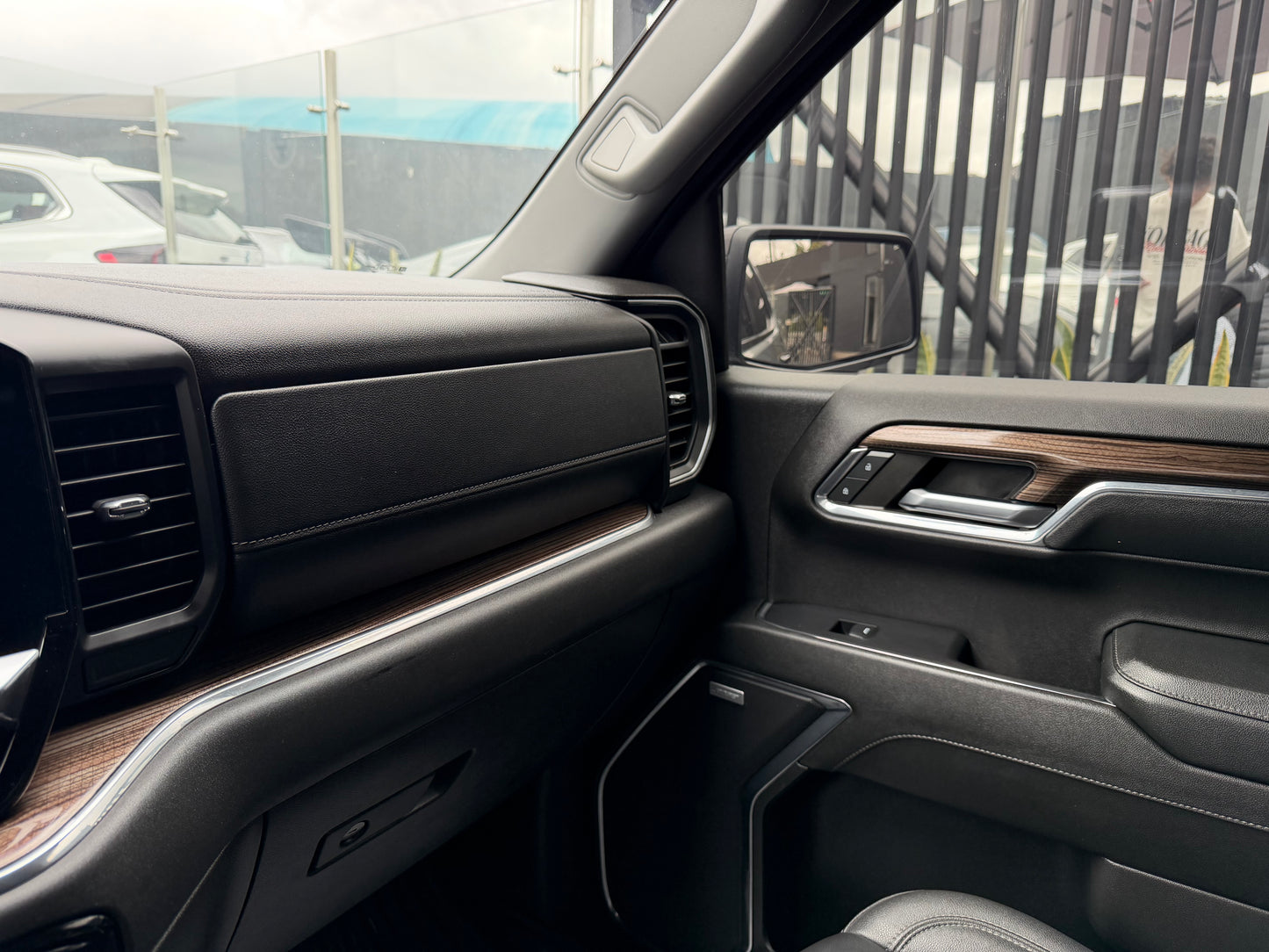 Chevrolet Silverado Z71 Modelo 2024