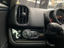 Cargar imagen en el visor de la galería, Mini Cooper S Countryman Modelo 2020
