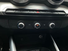 Cargar imagen en el visor de la galería, Audi Q2 35 TFSI Modelo 2021
