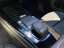 Cargar imagen en el visor de la galería, Mercedes-Benz CLA 180 Modelo 2022
