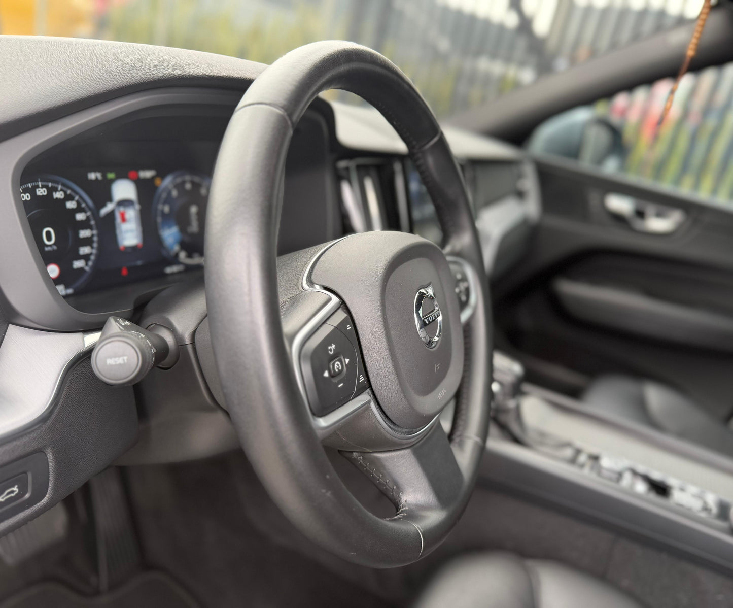 Volvo XC-60 T5 AWD Modelo 2020 - Autos 93
