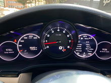Cargar imagen en el visor de la galería, Porsche Cayenne Coupe Modelo 2022
