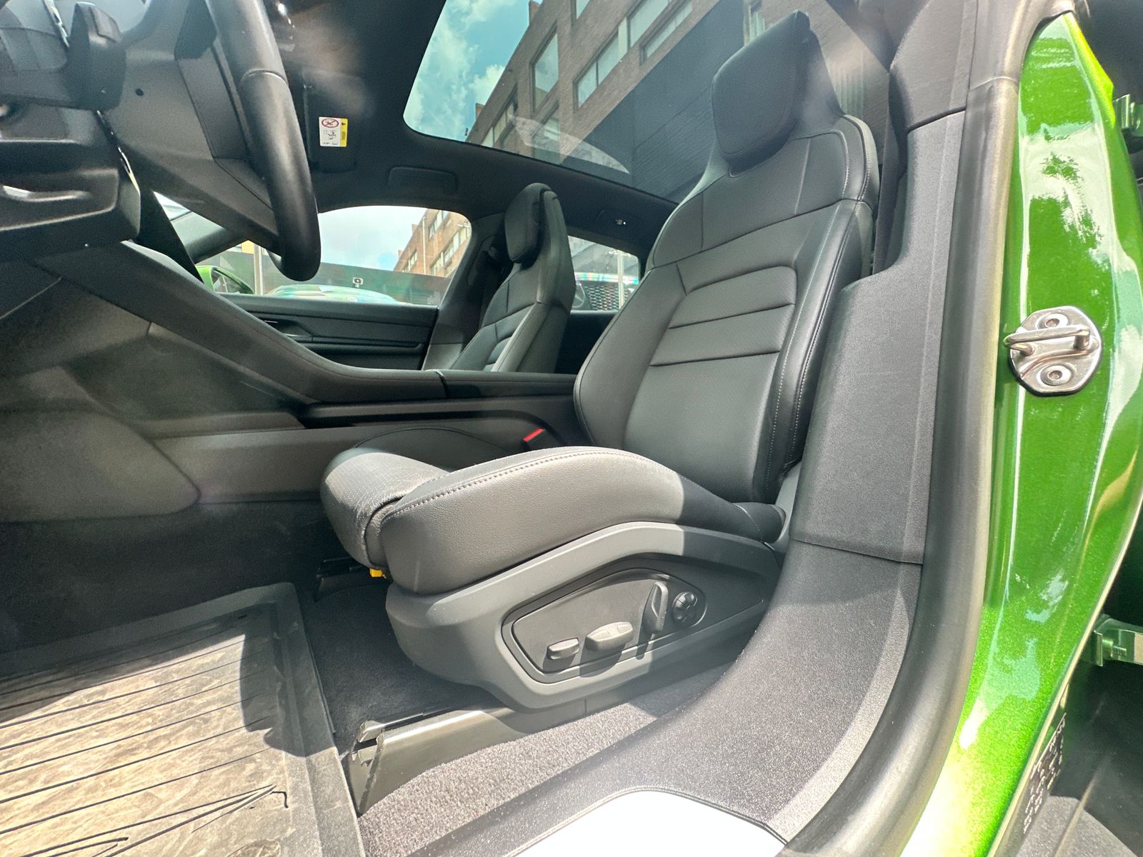 Porsche Taycan 4S Cross Turismo Modelo 2023 - Autos 93