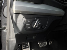 Cargar imagen en el visor de la galería, Audi Q5 Sportback Híbrida S-Line Modelo 2024
