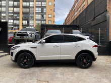 Cargar imagen en el visor de la galería, Jaguar E-Pace S Modelo 2019
