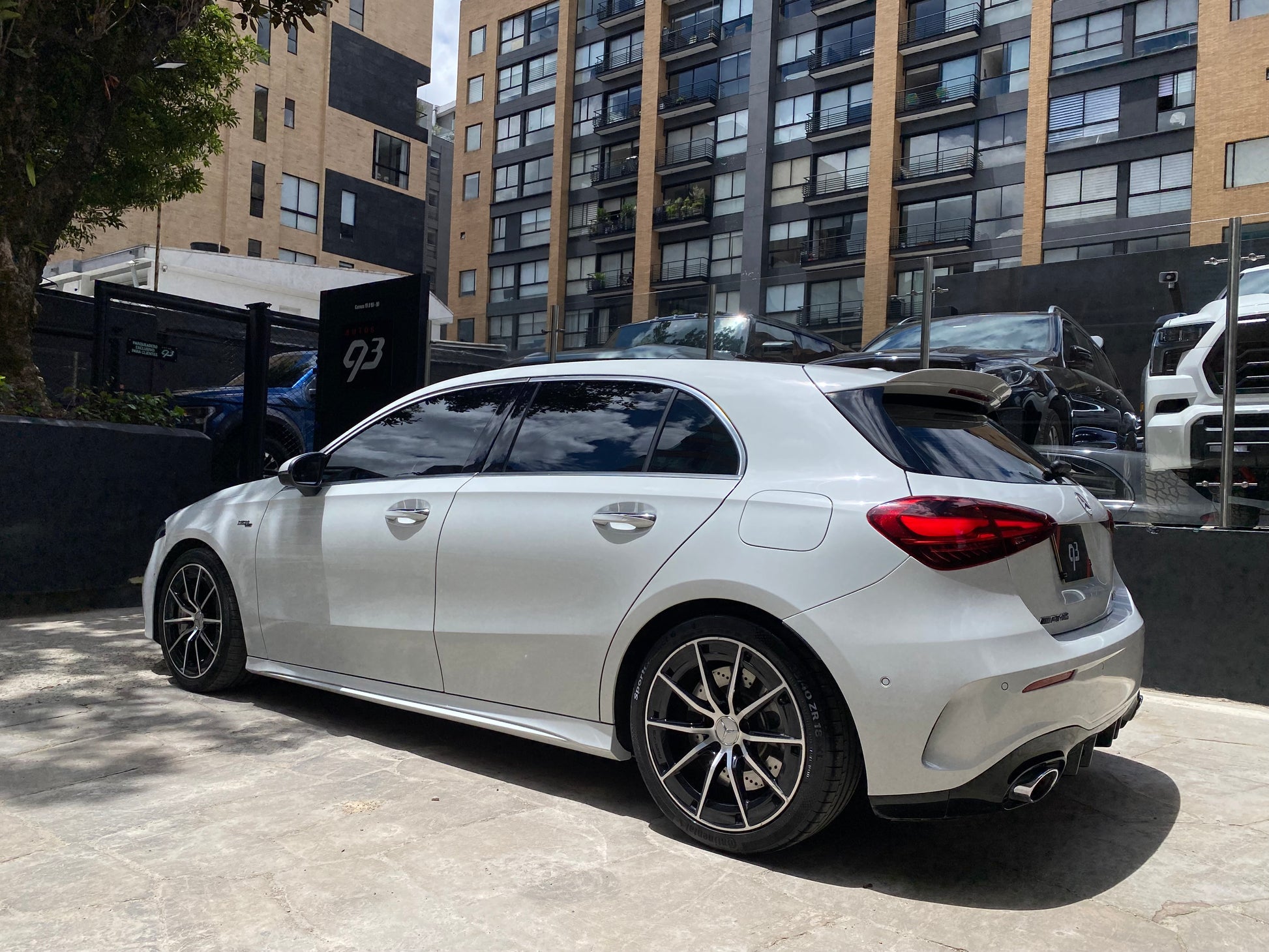 Mercedes-Benz AMG A35 4MATIC Híbrido Modelo 2023 - Autos 93
