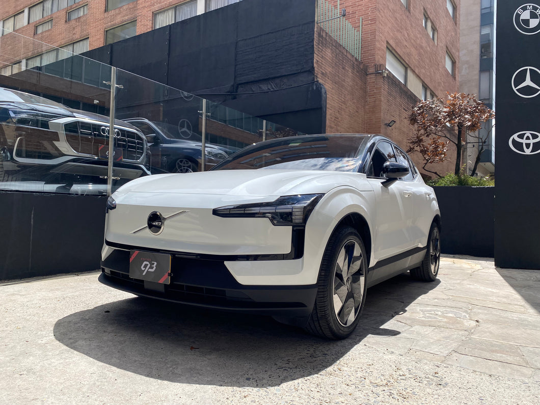Volvo EX30 Recharge Plus Modelo 2024