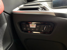 Cargar imagen en el visor de la galería, BMW M240I xDrive Coupé Modelo 2026
