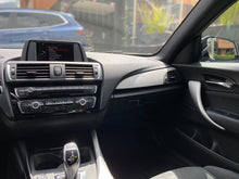 Cargar imagen en el visor de la galería, BMW M235I Coupé Modelo 2017

