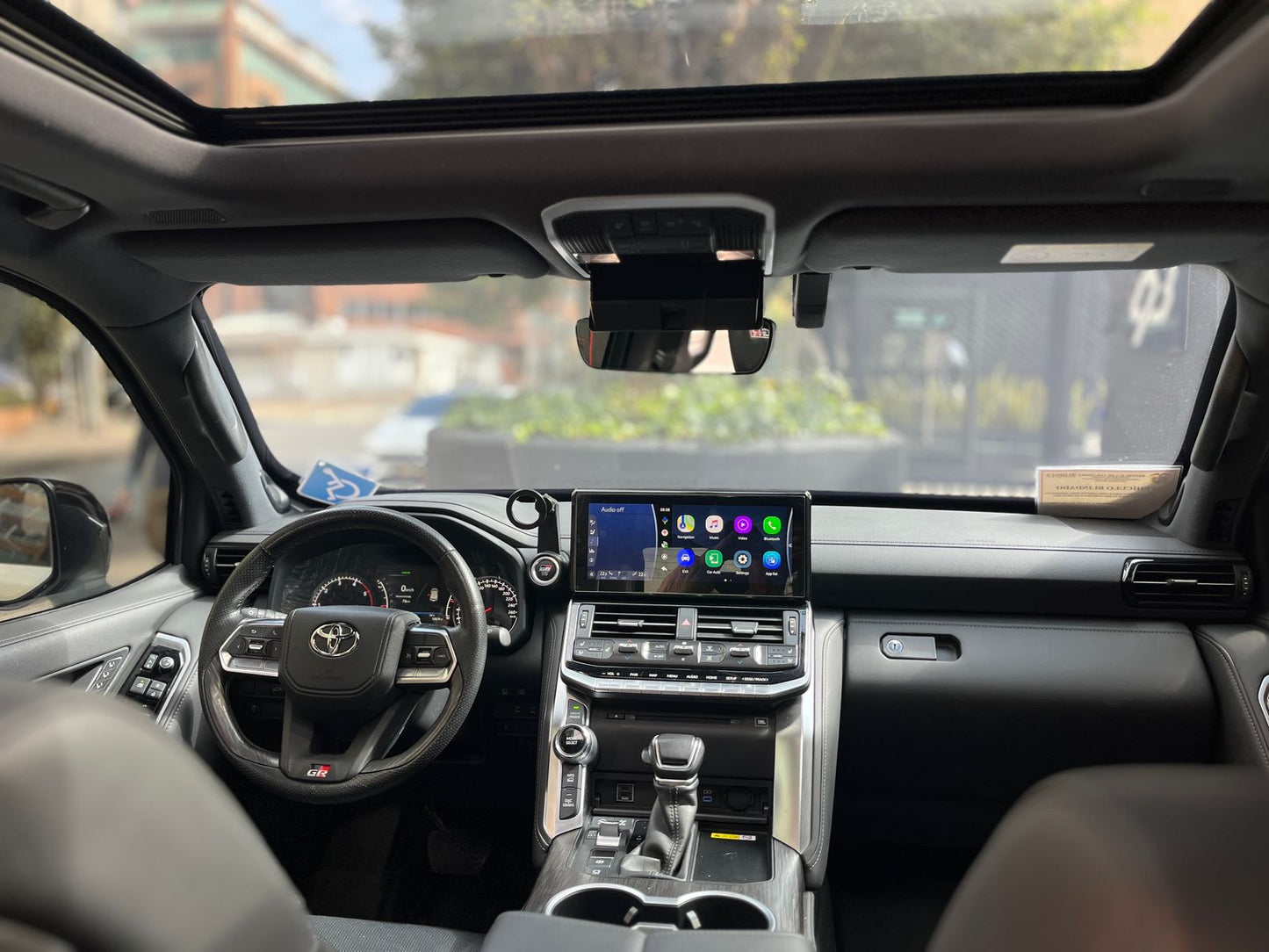 Toyota Land Cruiser 300 GR Sport Modelo 2022