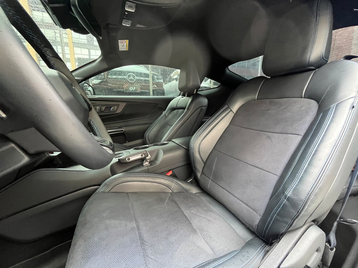 Ford Mustang Dark Horse Modelo 2025
