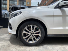 Cargar imagen en el visor de la galería, Mercedes-Benz GLE 250D 4MATIC Modelo 2019
