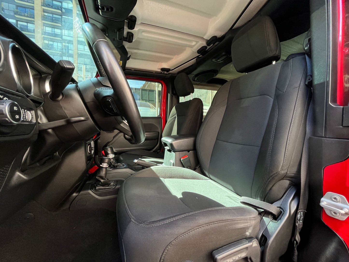Jeep Wrangler Sport Modelo 2022 - Autos 93