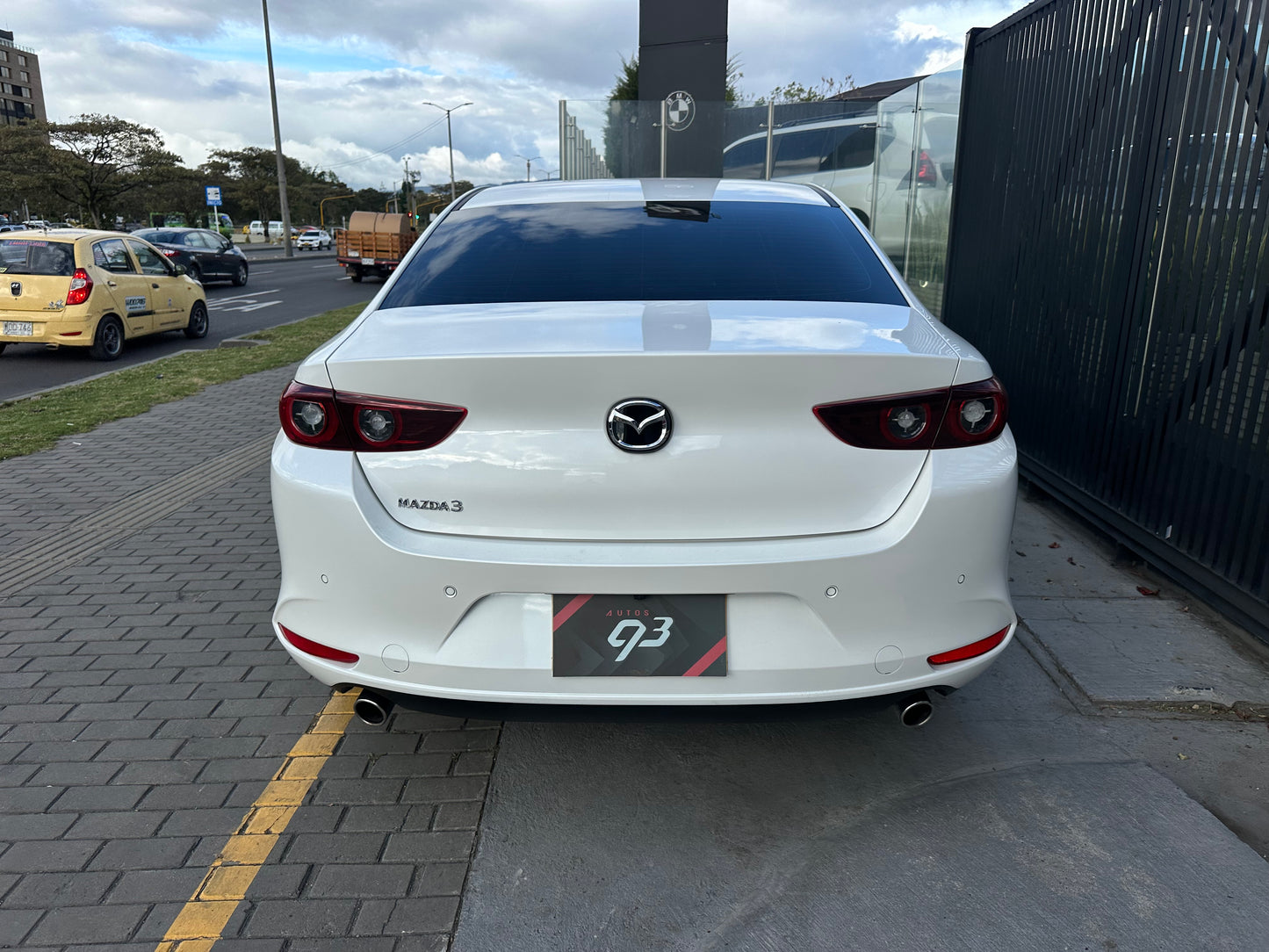 Mazda 3 Grand Touring LX Carbon Edition Modelo 2026