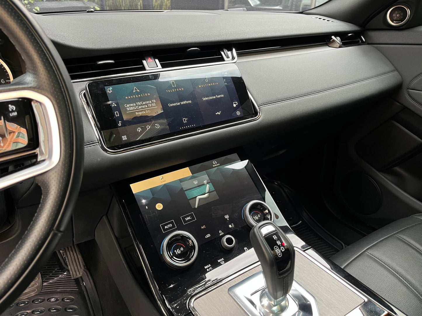 Land Rover Range Rover Evoque R-Dynamic Bronze Modelo 2023