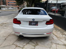Cargar imagen en el visor de la galería, BMW 220I Coupé Modelo 2018
