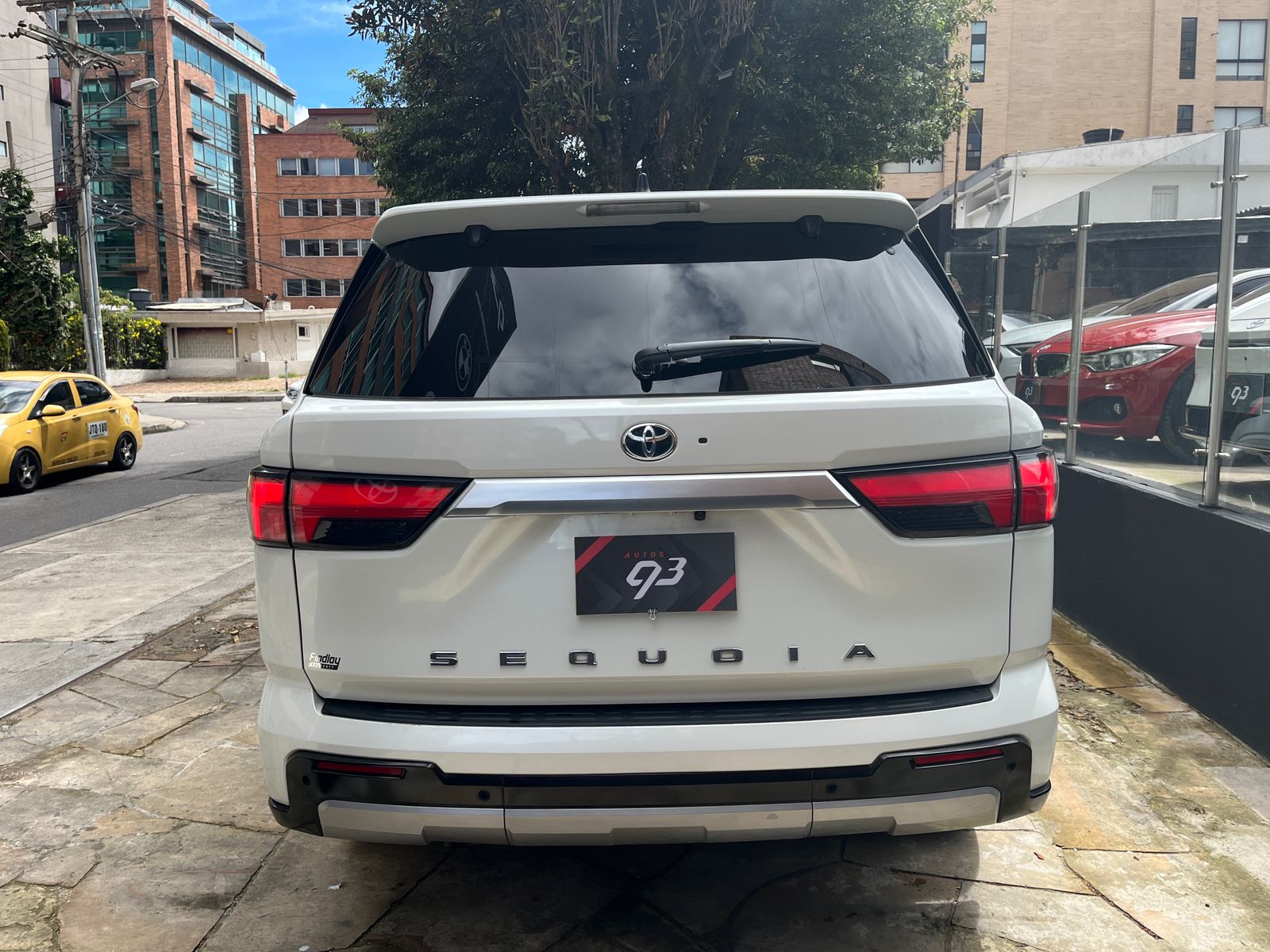 Toyota Sequoia Capstone Modelo 2024 - Autos 93