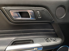 Cargar imagen en el visor de la galería, Ford Mustang GT Modelo 2021
