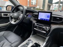 Cargar imagen en el visor de la galería, Ford Explorer Limited Modelo 2022
