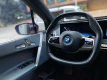 Cargar imagen en el visor de la galería, BMW IX xDrive40 Modelo 2023
