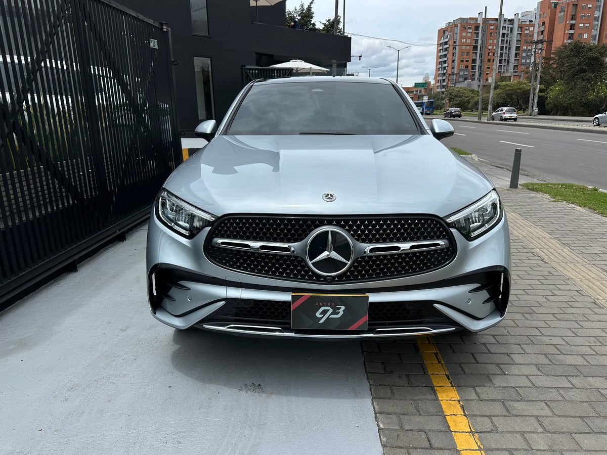 Mercedes-Benz GLC 300 Coupé 4MATIC Modelo 2025