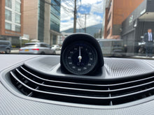 Cargar imagen en el visor de la galería, Porsche Taycan Modelo 2022

