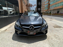 Cargar imagen en el visor de la galería, Mercedes-Benz E200 Cabriolet Modelo 2014
