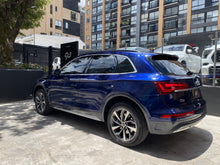 Cargar imagen en el visor de la galería, Audi Q5 45 TFSI Híbrida Modelo 2021

