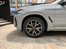 Cargar imagen en el visor de la galería, BMW X4 xDrive30i Modelo 2024

